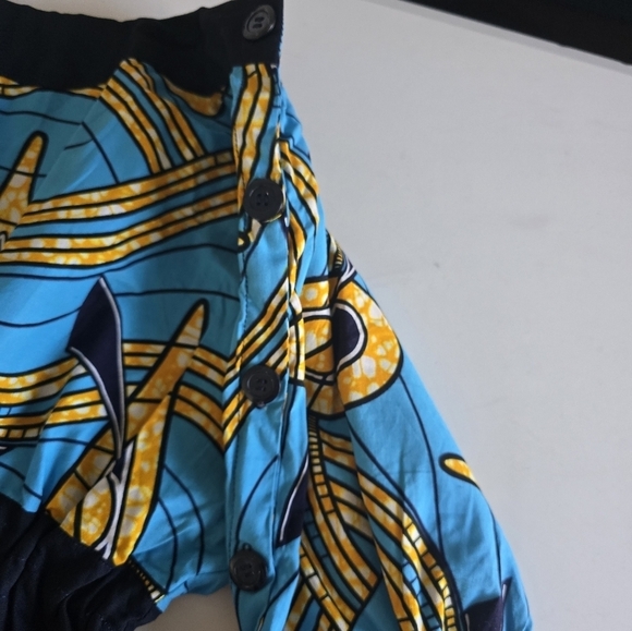 African Print Blouse Women L Blue Green 3/4 Sleeves Shoulder Buttons Flowy Artsy - Picture 6 of 8